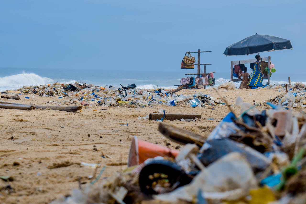 Garbage on the Beach Garbage on the Beach