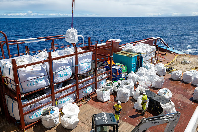 Sorting Plastics on Ship Sorting Plastics on Ship