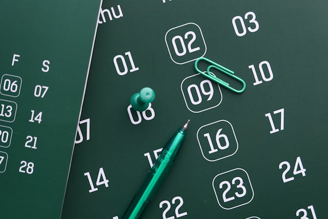Green Calendar Image